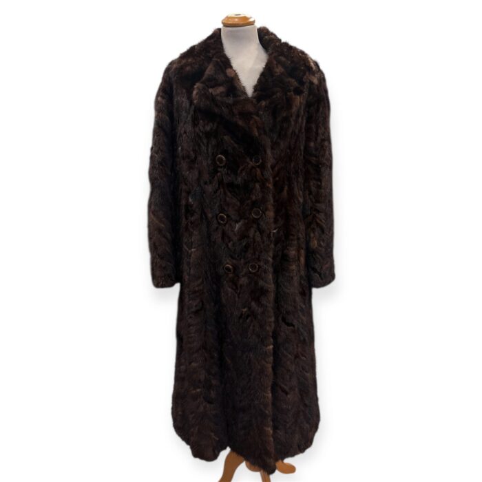 Manteau long en fourrure vintage