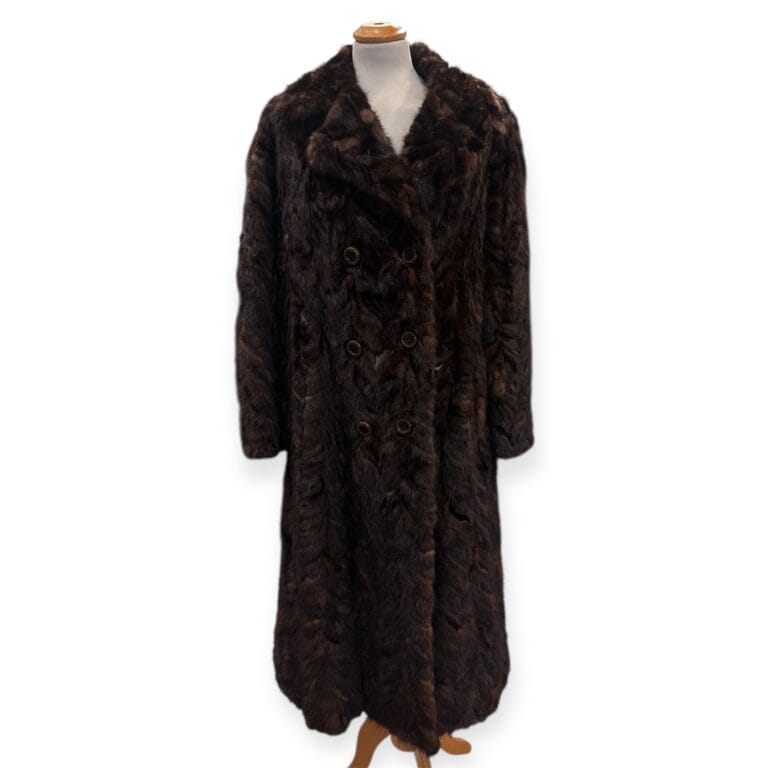 Manteau long en fourrure vintage